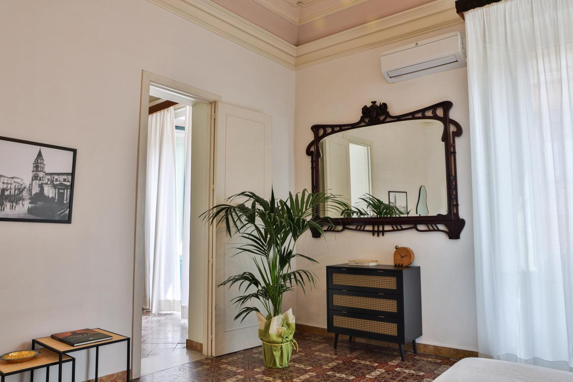 La Casa Del Gelsomino Palace อาชิเรอาเล ภายนอก รูปภาพ